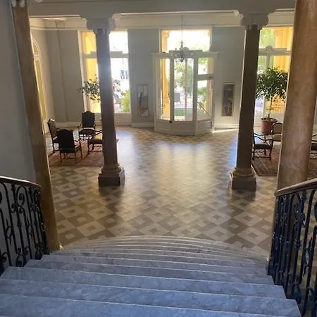 Appartement Les Fleurs Astoria à Menton Extérieur photo
