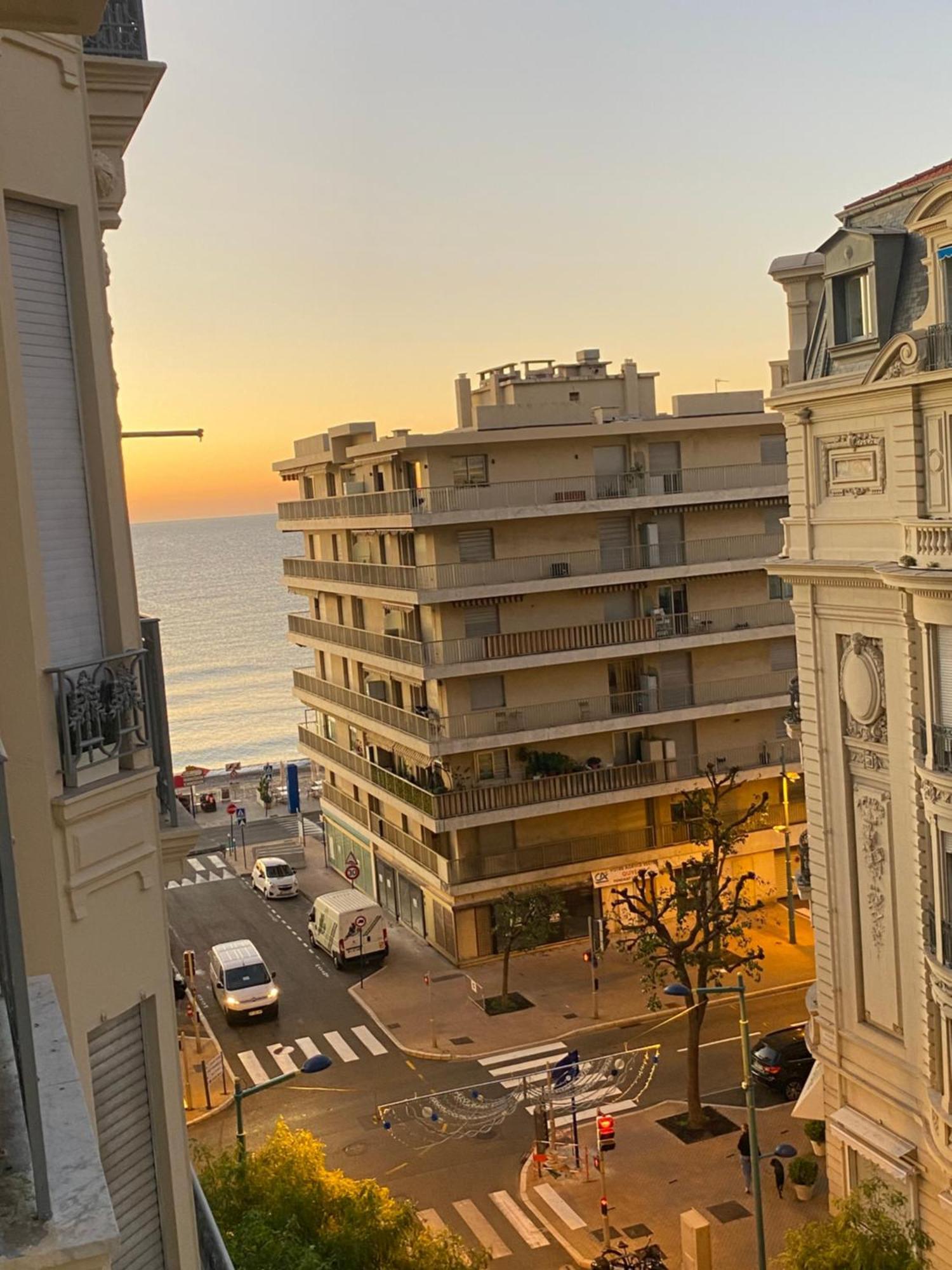 Les Fleurs Astoria Apartamento
