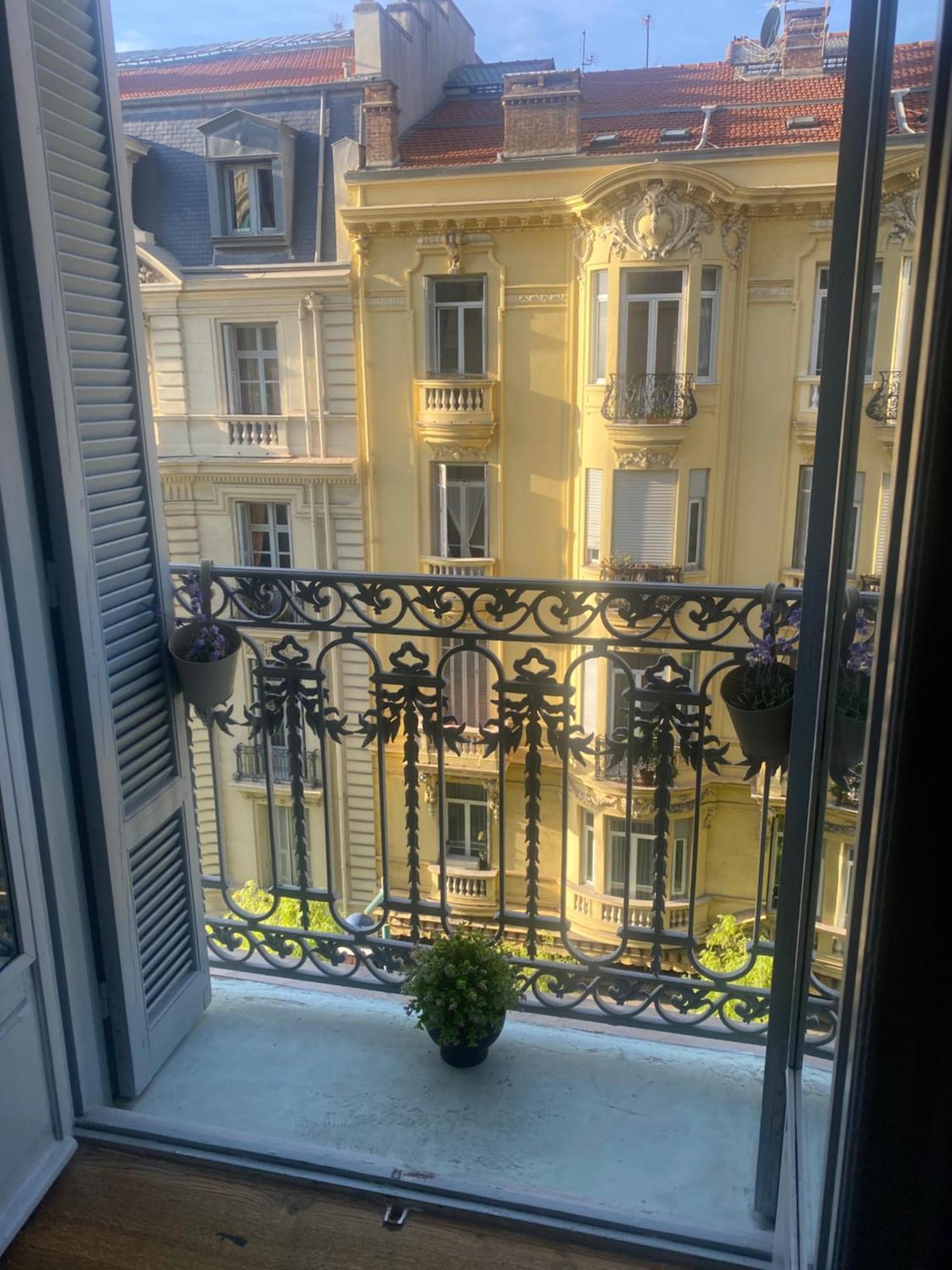 Les Fleurs Astoria *